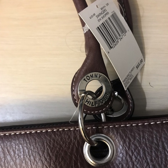 ❗️❗️❗️👜Brown Leather Tommy Hilfiger 👜 - Picture 5 of 8